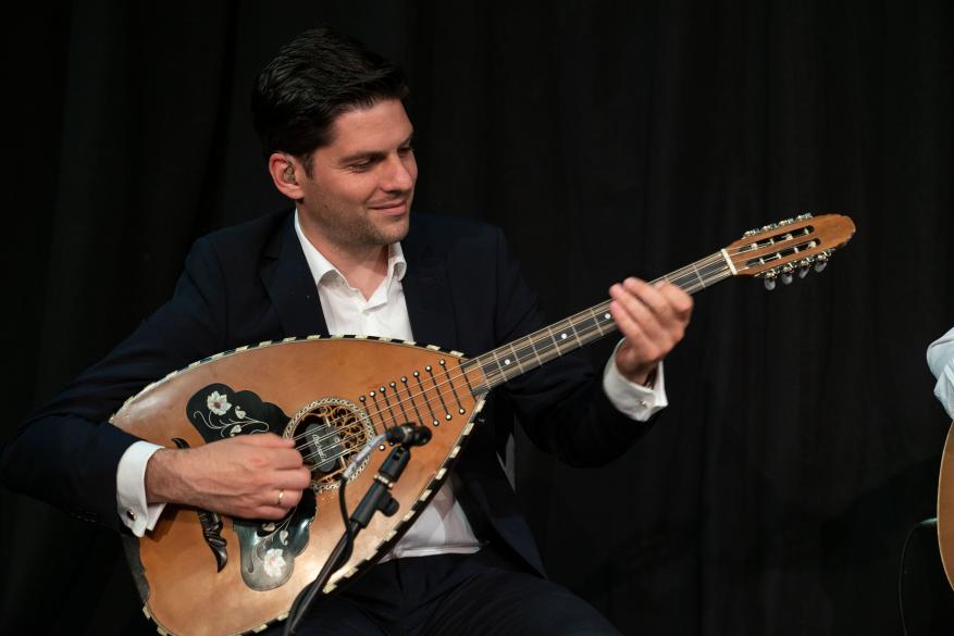 «Βιώματα»  η νέα δισκογραφική δουλειά του Μάκη Ζούμπα! 