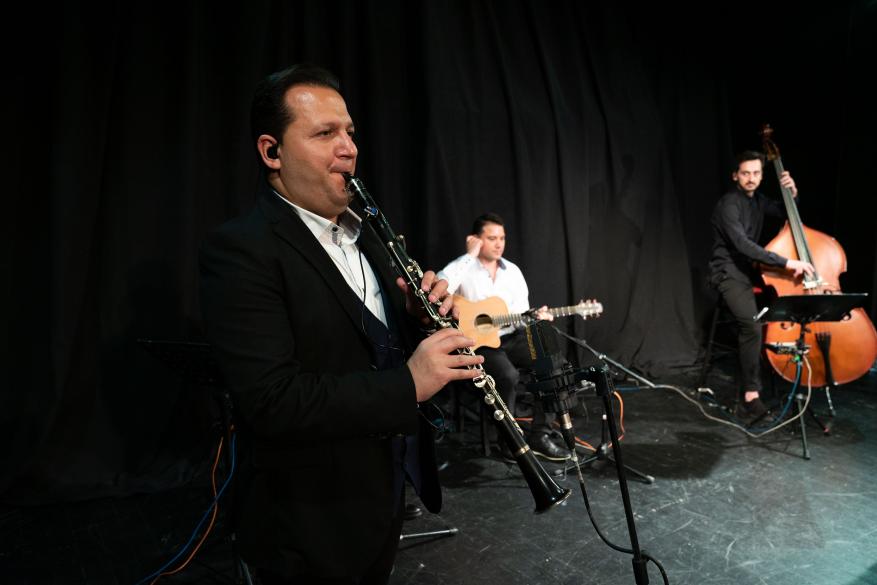 «Βιώματα»  η νέα δισκογραφική δουλειά του Μάκη Ζούμπα! 