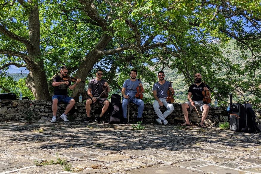 1ο Σεμινάριο Παραδοσιακής Μουσικής «Πέτρας Ήχοι» 1ο Σεμινάριο Παραδοσιακής Μουσικής «Πέτρας Ήχοι»