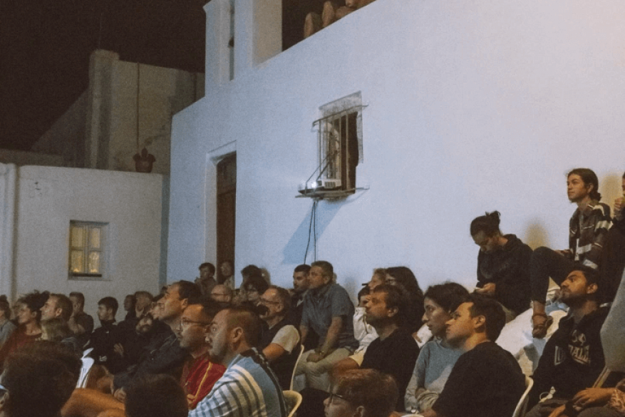 Tι θα δούμε φέτος στο 4ο Little Islands Festival που ταξιδεύει στη Σίκινο;