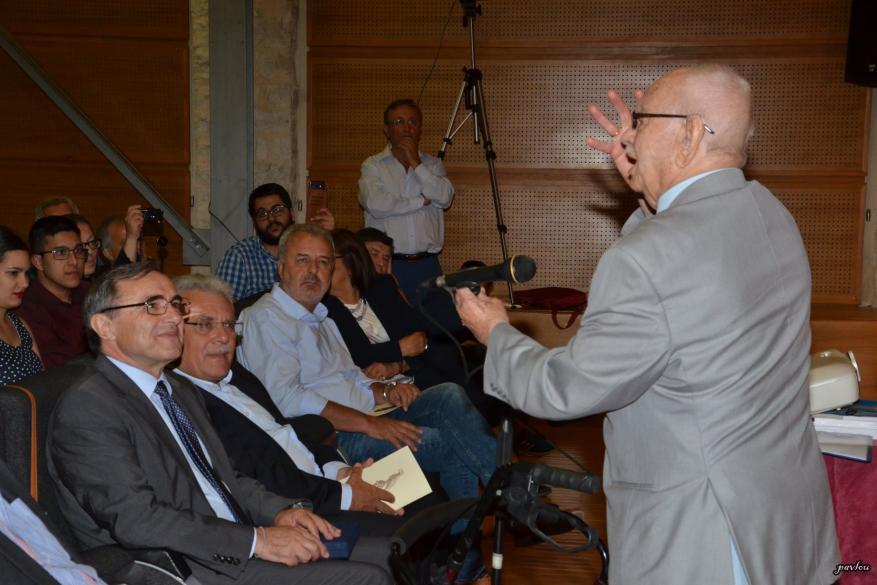 Ομιλία του στο πανεπιστήμιο Ιωαννίνων Ομιλία του στο πανεπιστήμιο Ιωαννίνων