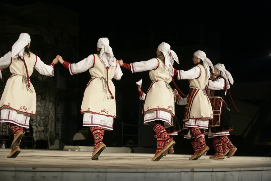 Λαογραφικός Μουσικοχορευτικός Όμιλος Γλυφάδας Χοροστάσι